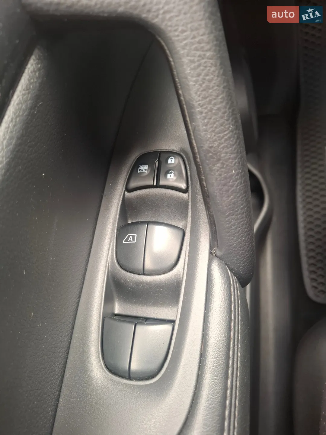 2017 Nissan Rogue - мініатюра 17