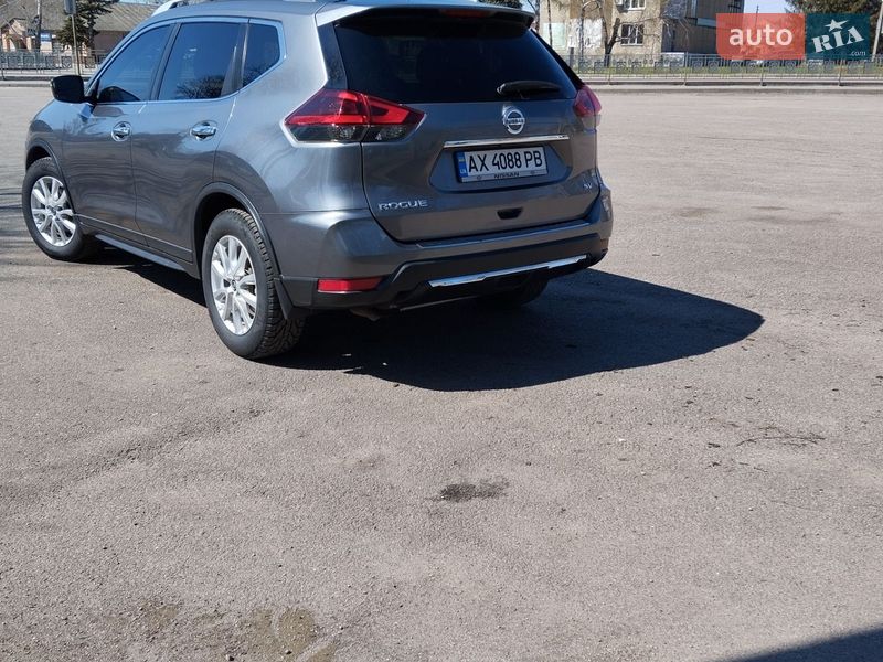 Внедорожник / Кроссовер Nissan Rogue 2017 в Первомайске