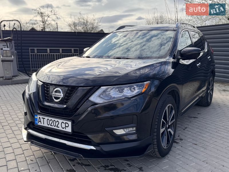 Позашляховик / Кросовер Nissan Rogue 2017 в Івано-Франківську