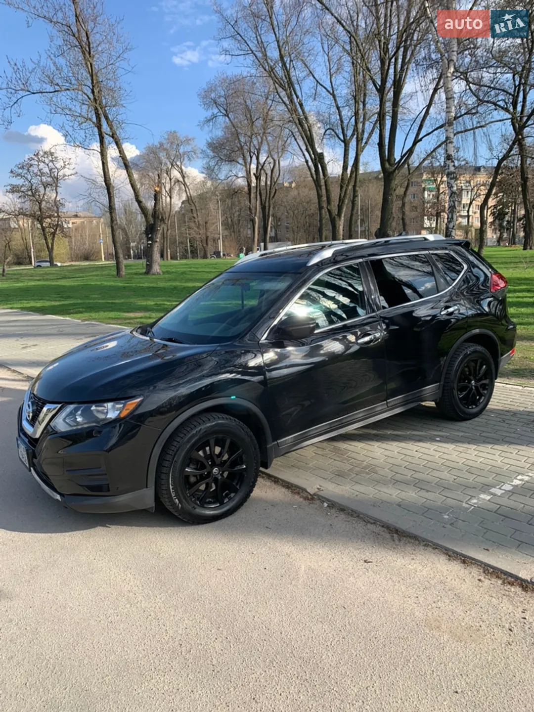 2017 Nissan Rogue - фото 1