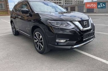Внедорожник / Кроссовер Nissan Rogue 2018 в Киеве