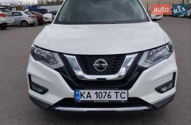 Внедорожник / Кроссовер Nissan Rogue 2019 в Киеве