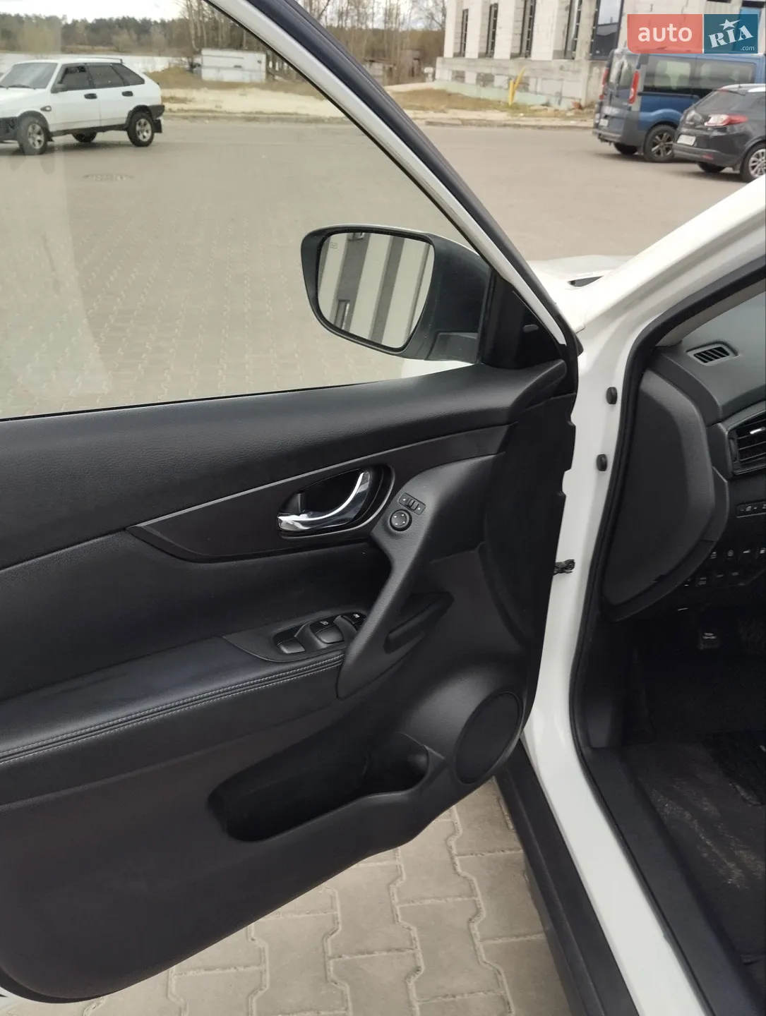 2019 Nissan Rogue - мініатюра 13