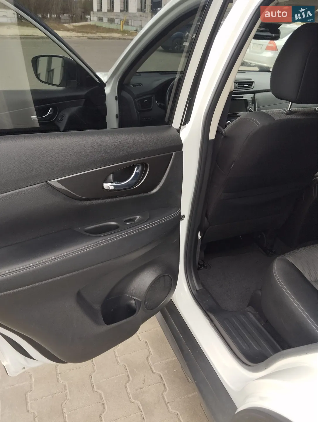 2019 Nissan Rogue - мініатюра 15