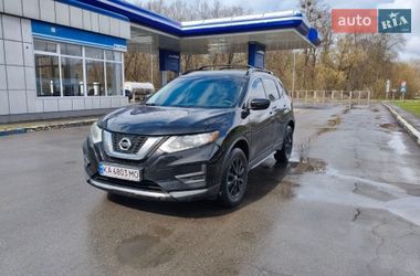Позашляховик / Кросовер Nissan Rogue 2017 в Прилуках