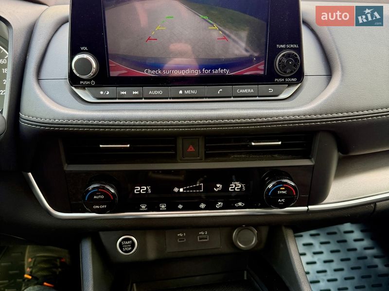 Позашляховик / Кросовер Nissan Rogue 2023 в Житомирі