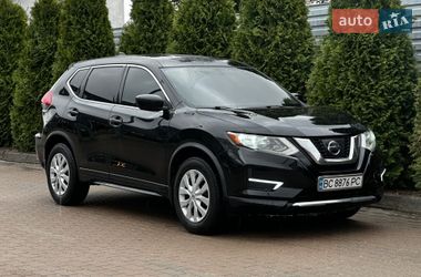 Позашляховик / Кросовер Nissan Rogue 2017 в Львові