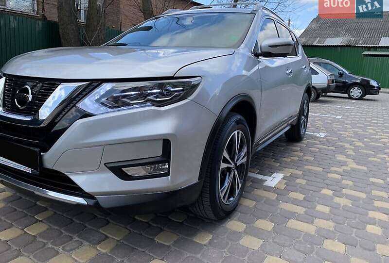 Позашляховик / Кросовер Nissan Rogue 2018 в Києві