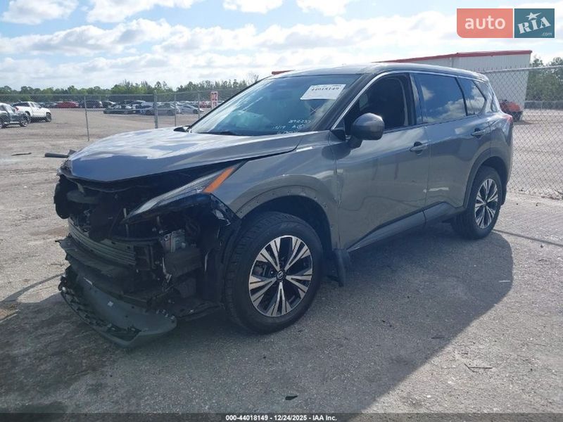 Позашляховик / Кросовер Nissan Rogue 2021 в Вінниці