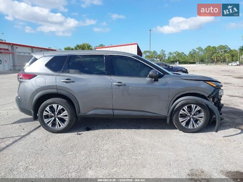 Позашляховик / Кросовер Nissan Rogue 2021 в Вінниці