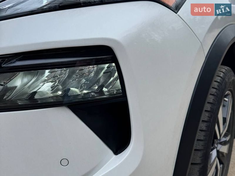 Позашляховик / Кросовер Nissan Rogue 2025 в Коростишеві