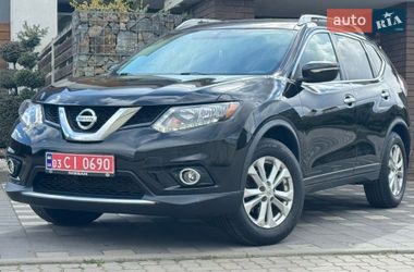 Позашляховик / Кросовер Nissan Rogue 2015 в Стрию