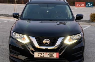 Внедорожник / Кроссовер Nissan Rogue 2018 в Ужгороде