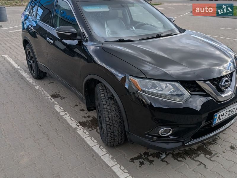 Позашляховик / Кросовер Nissan Rogue 2015 в Житомирі