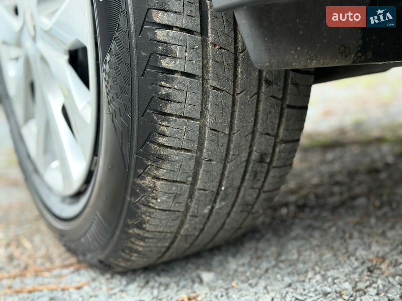 Позашляховик / Кросовер Nissan Rogue 2018 в Рівному