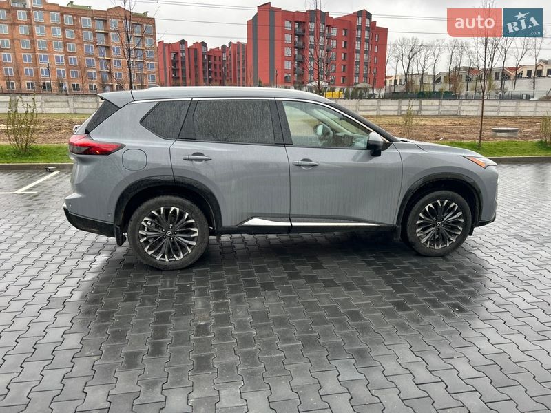 Позашляховик / Кросовер Nissan Rogue 2023 в Софіївській Борщагівці