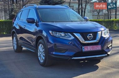 Внедорожник / Кроссовер Nissan Rogue 2017 в Каменском