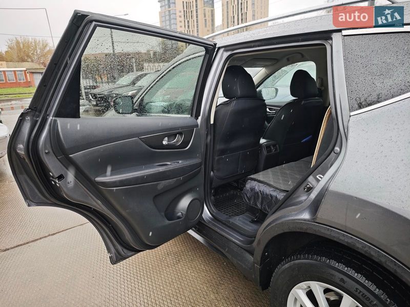 Позашляховик / Кросовер Nissan Rogue 2016 в Харкові