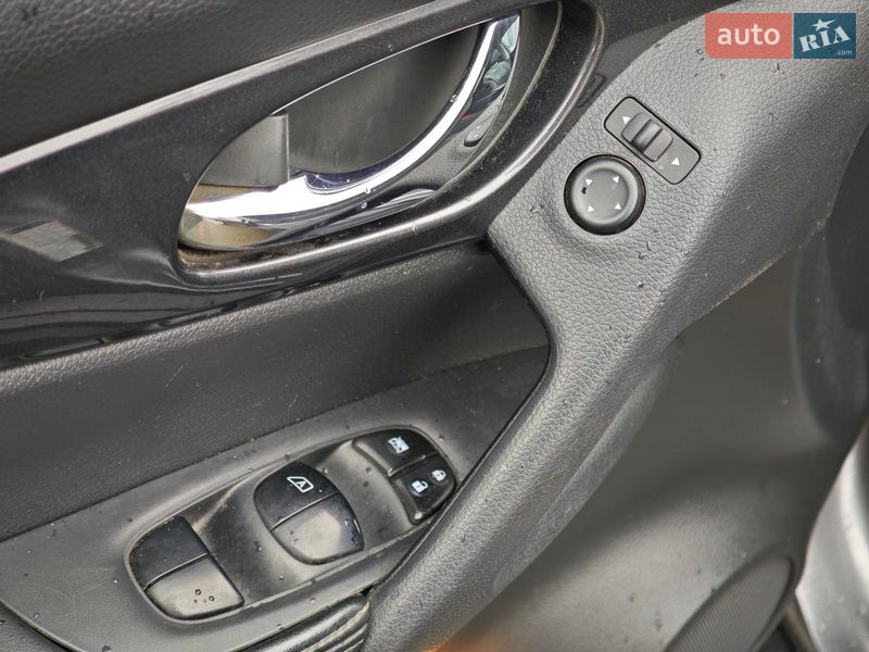 Позашляховик / Кросовер Nissan Rogue 2016 в Харкові