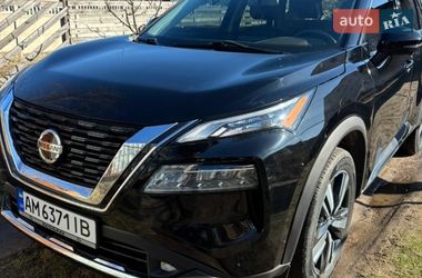 Позашляховик / Кросовер Nissan Rogue 2021 в Житомирі