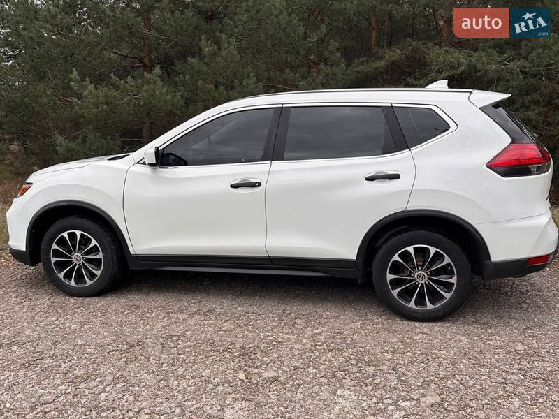 Позашляховик / Кросовер Nissan Rogue 2017 в Полтаві фото 3 Позашляховик / Кросовер Nissan Rogue 2017 в Полтаві