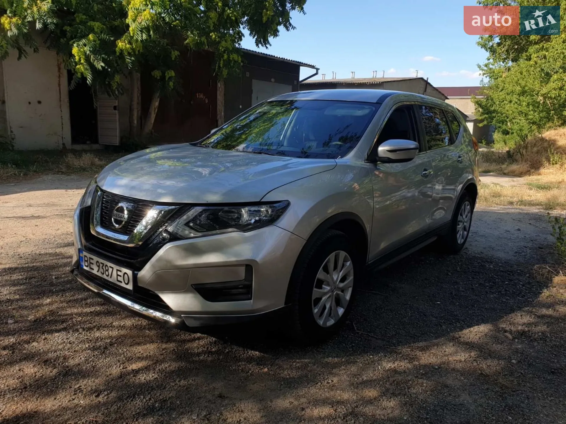 2017 Nissan Rogue - мініатюра 2
