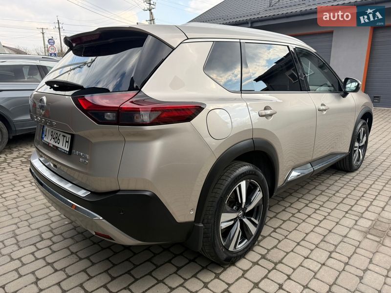 Внедорожник / Кроссовер Nissan Rogue 2021 в Киеве