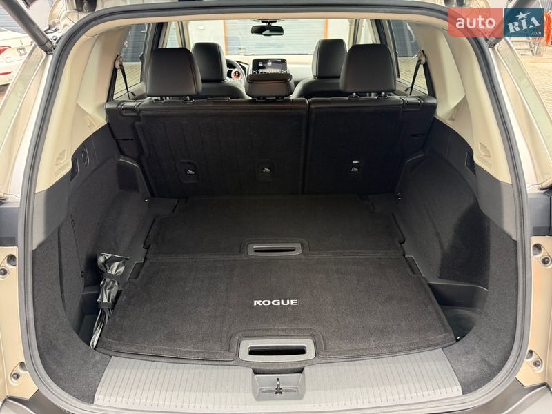 Внедорожник / Кроссовер Nissan Rogue 2021 в Киеве