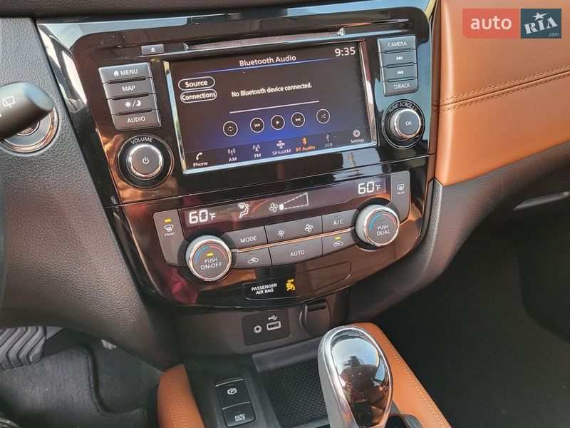 Внедорожник / Кроссовер Nissan Rogue 2018 в Ромнах