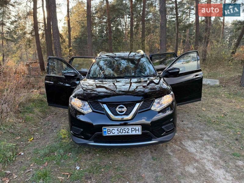 Позашляховик / Кросовер Nissan Rogue 2015 в Новояворівську