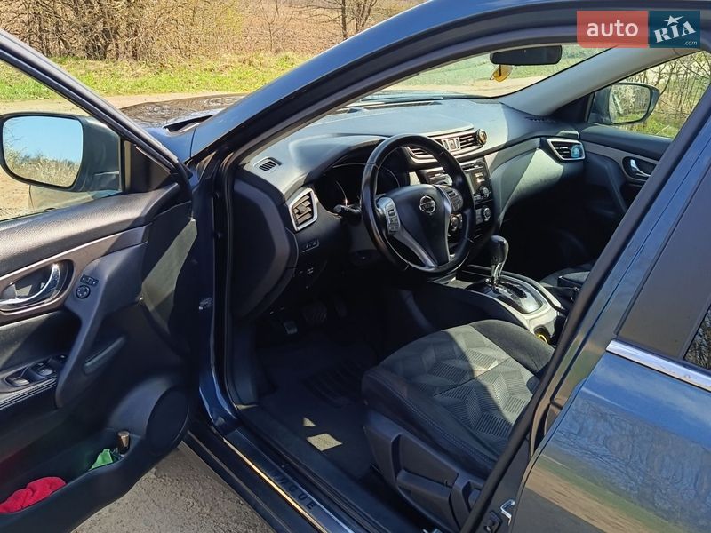 Внедорожник / Кроссовер Nissan Rogue 2014 в Трускавце