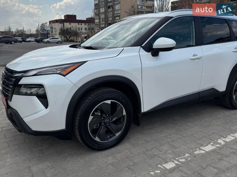 Внедорожник / Кроссовер Nissan Rogue 2024 в Кривом Роге