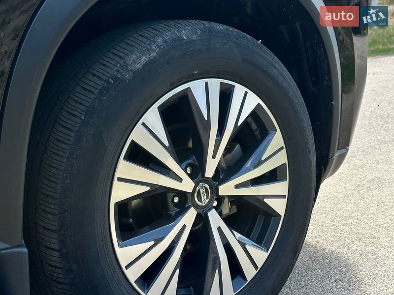 Внедорожник / Кроссовер Nissan Rogue 2021 в Белогородке