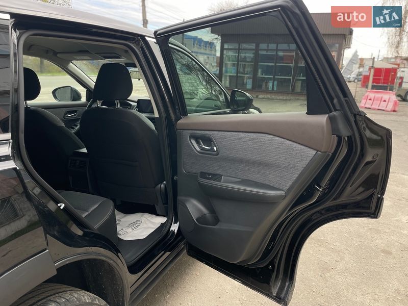 Внедорожник / Кроссовер Nissan Rogue 2023 в Сумах