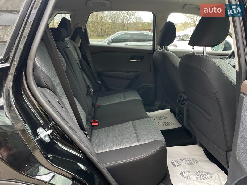 Внедорожник / Кроссовер Nissan Rogue 2023 в Сумах