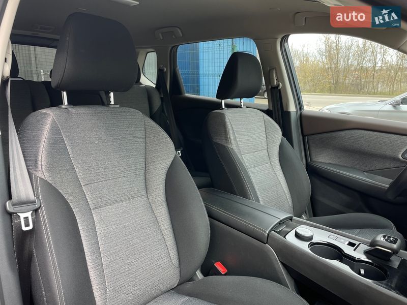 Внедорожник / Кроссовер Nissan Rogue 2023 в Сумах