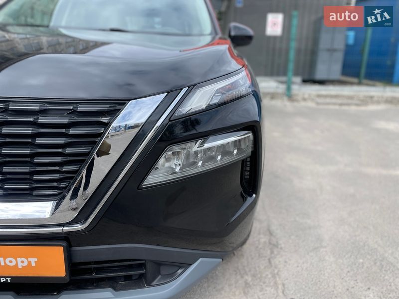 Внедорожник / Кроссовер Nissan Rogue 2023 в Сумах