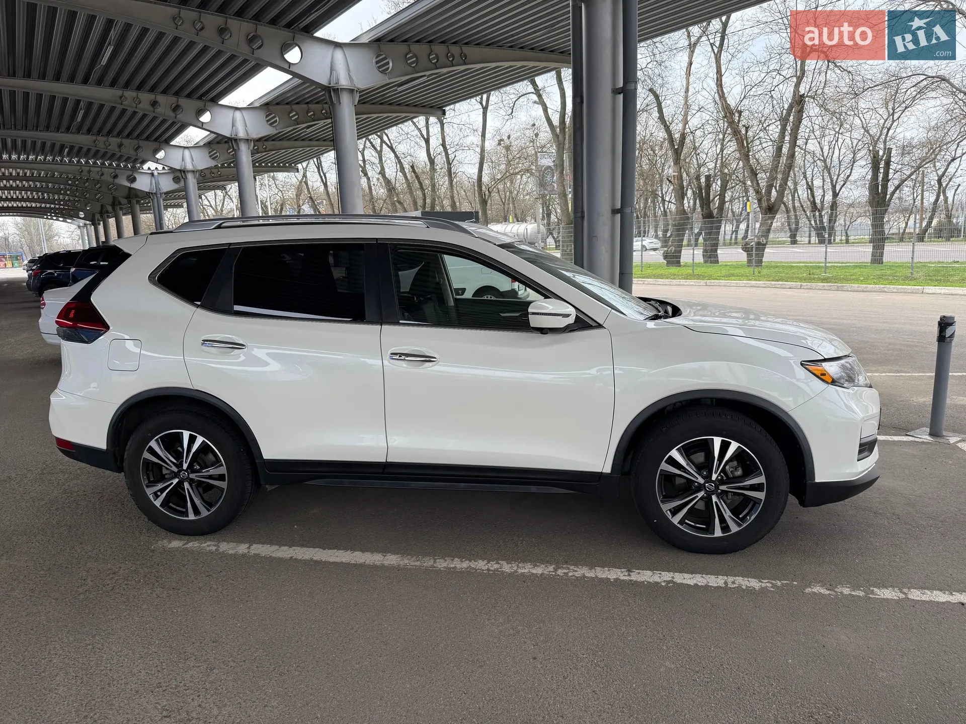 2018 Nissan Rogue - мініатюра 2