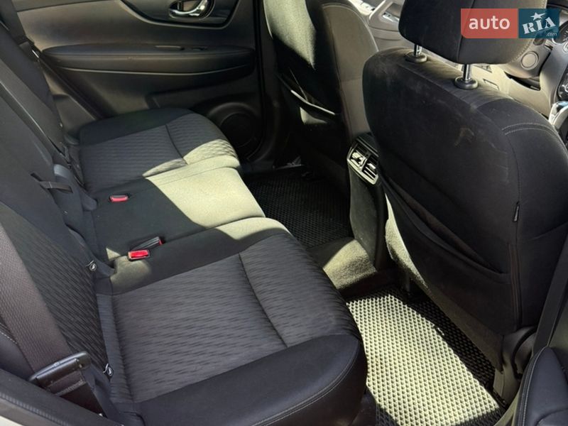 Внедорожник / Кроссовер Nissan Rogue 2016 в Днепре фото 6 Внедорожник / Кроссовер Nissan Rogue 2016 в Днепре