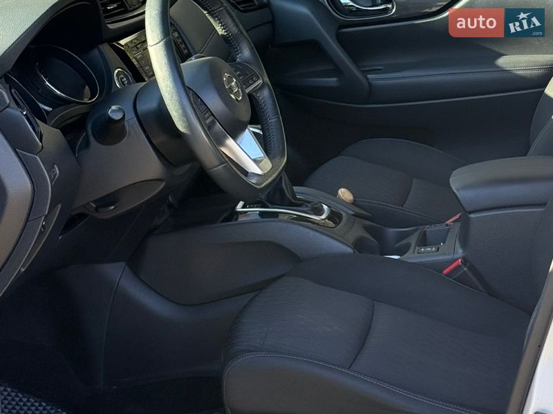 Внедорожник / Кроссовер Nissan Rogue 2017 в Чернигове фото 14 Внедорожник / Кроссовер Nissan Rogue 2017 в Чернигове