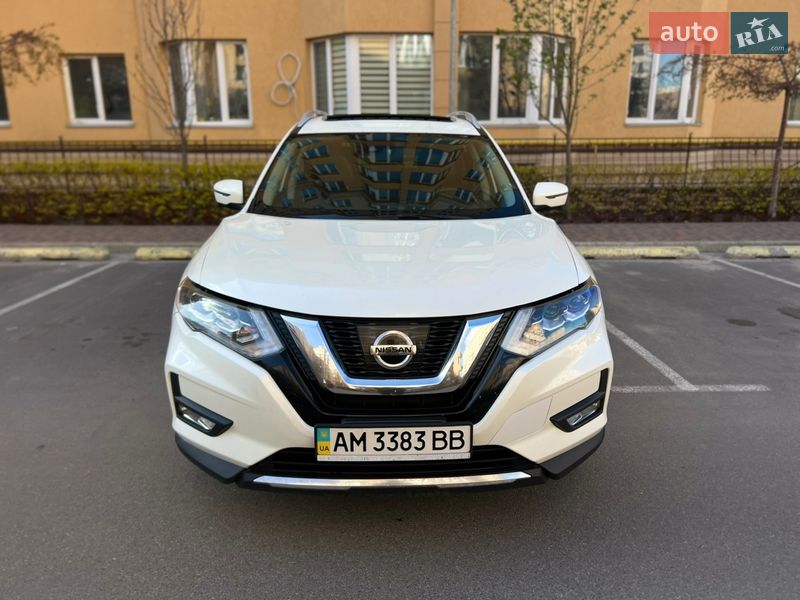 Позашляховик / Кросовер Nissan Rogue 2017 в Києві