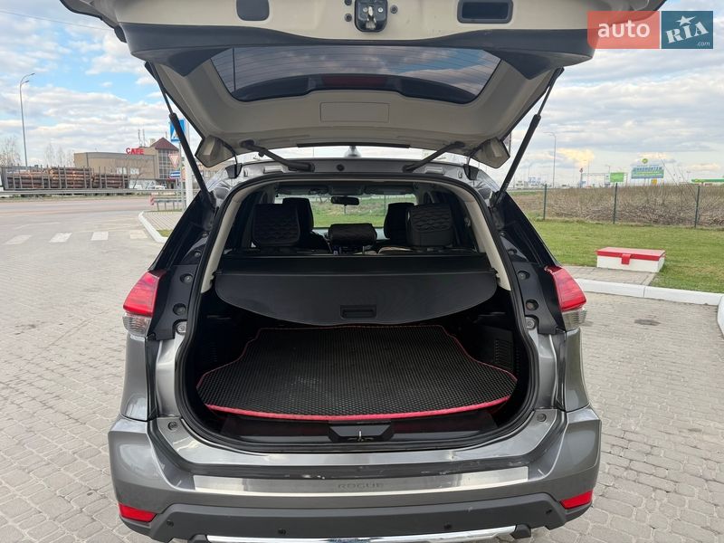 Позашляховик / Кросовер Nissan Rogue 2016 в Рівному