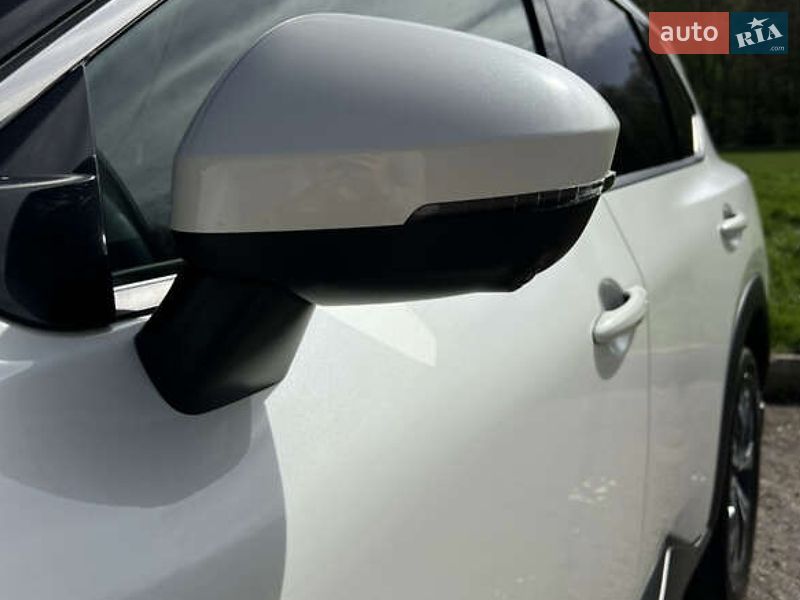 Внедорожник / Кроссовер Nissan Rogue 2021 в Ивано-Франковске