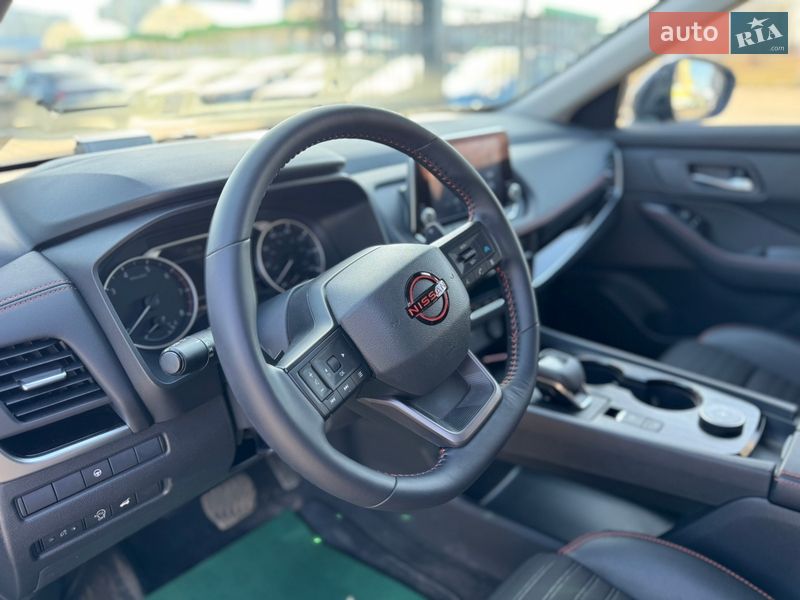 Внедорожник / Кроссовер Nissan Rogue 2024 в Киеве