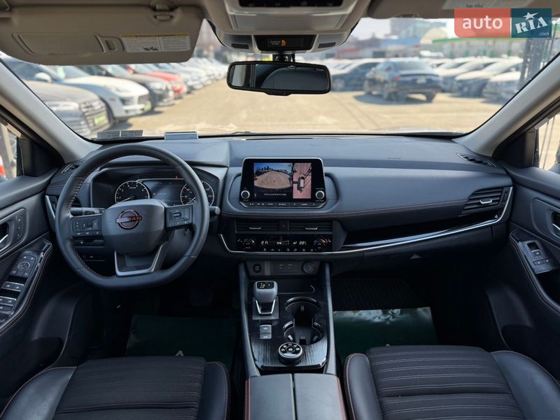 Внедорожник / Кроссовер Nissan Rogue 2024 в Киеве