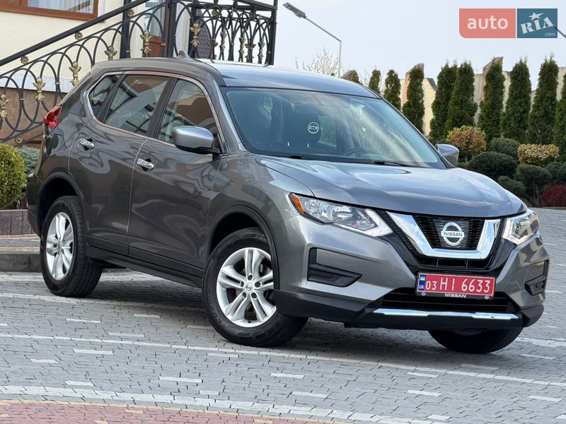 Внедорожник / Кроссовер Nissan Rogue 2017 в Дрогобыче