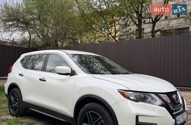 Позашляховик / Кросовер Nissan Rogue 2017 в Рахові
