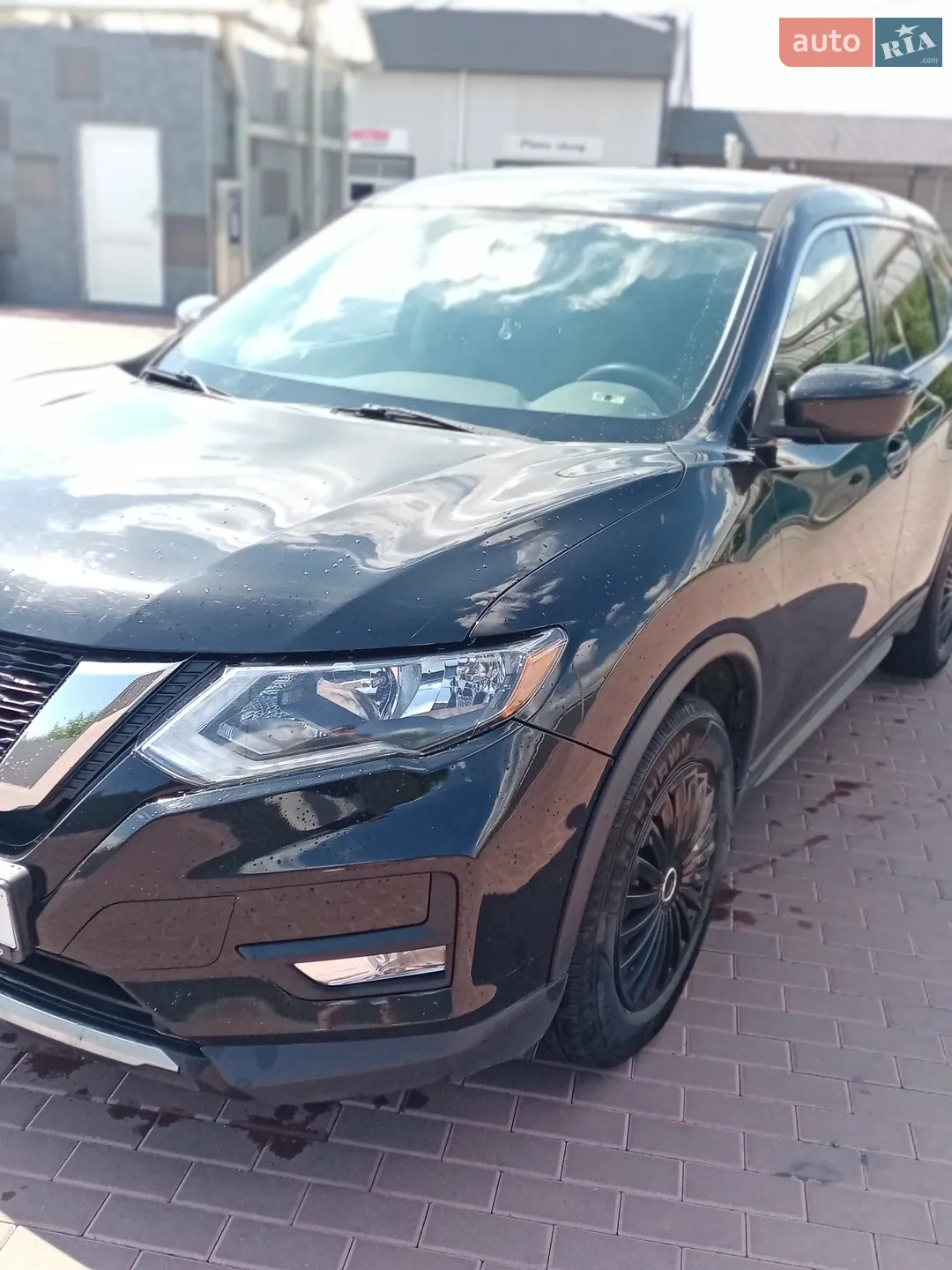 2017 Nissan Rogue - фото 1