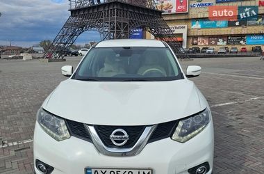Позашляховик / Кросовер Nissan Rogue 2015 в Харкові