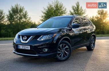 Позашляховик / Кросовер Nissan Rogue 2016 в Києві